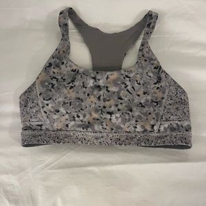 Lululemon sports bra, size 6
